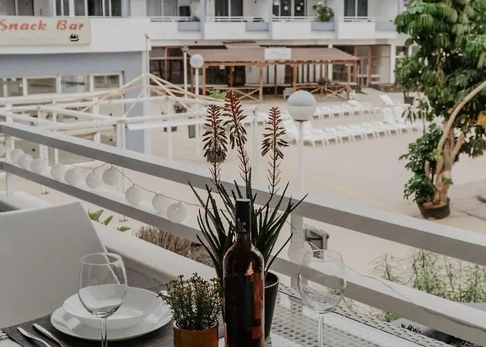 Sunny Escape - Park In Golf Del Sur Tenerife *